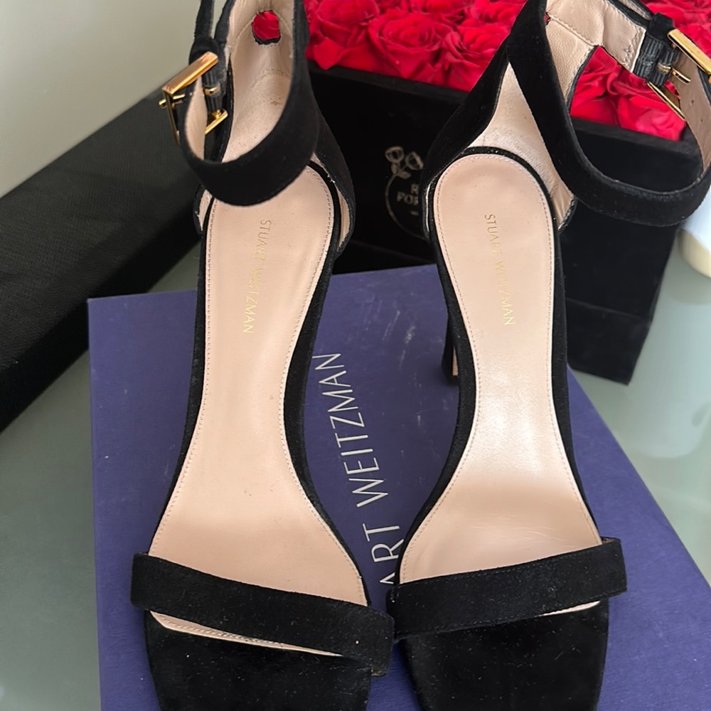 Ladies black suede heels